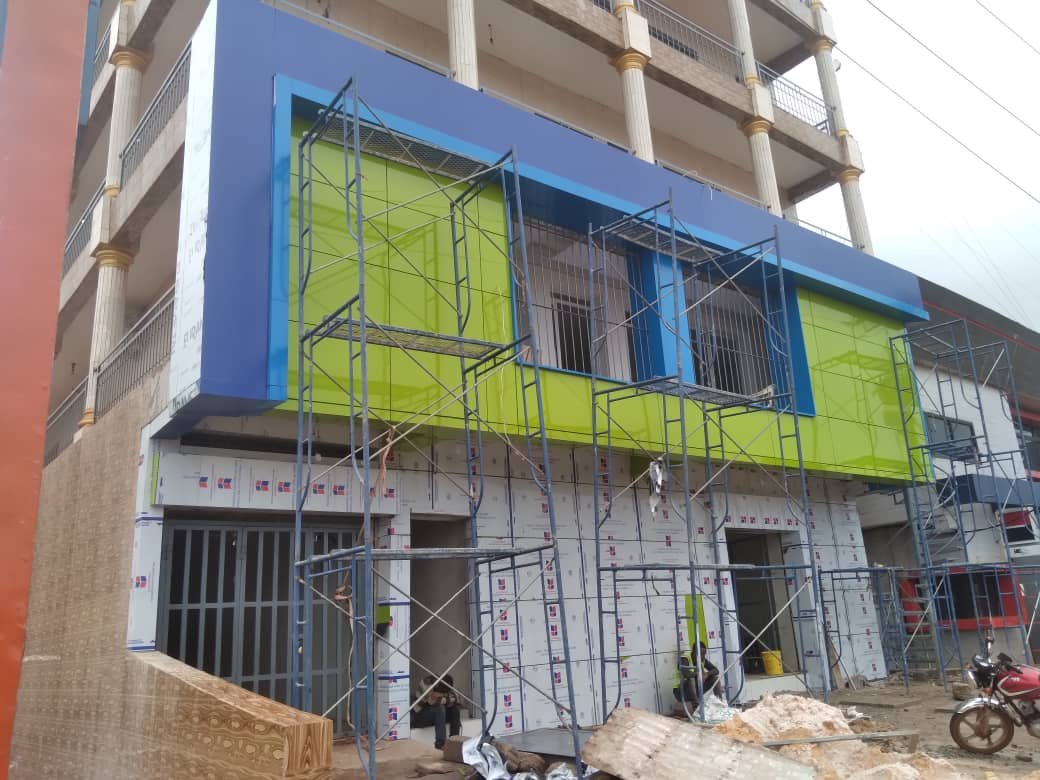 La construction de l’agence Skye Bank à Kangbelen